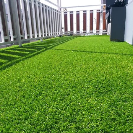 Kayz Villa Batu dengan Kolam Renang Pribadi Luaran gambar