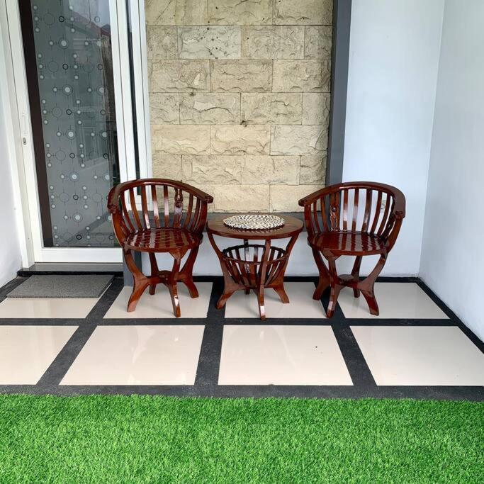 Kayz Villa Batu dengan Kolam Renang Pribadi Luaran gambar