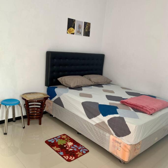 Kayz Villa Batu dengan Kolam Renang Pribadi Luaran gambar