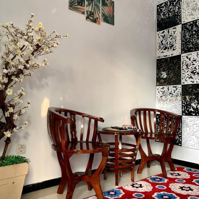 Kayz Villa Batu dengan Kolam Renang Pribadi Luaran gambar